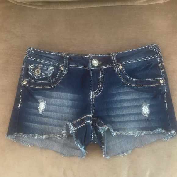 EUC Amethyst Jeans Dark Blue Distressed Denim Shorts - Picture 1 of 3